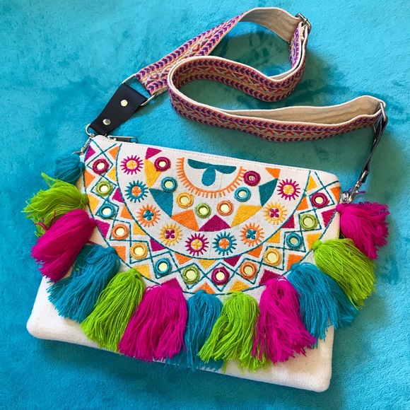 None Handbags - NEW gorgeous boho purse w. removable strap